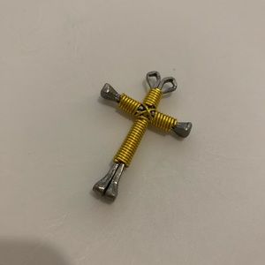 Cross necklace pendant